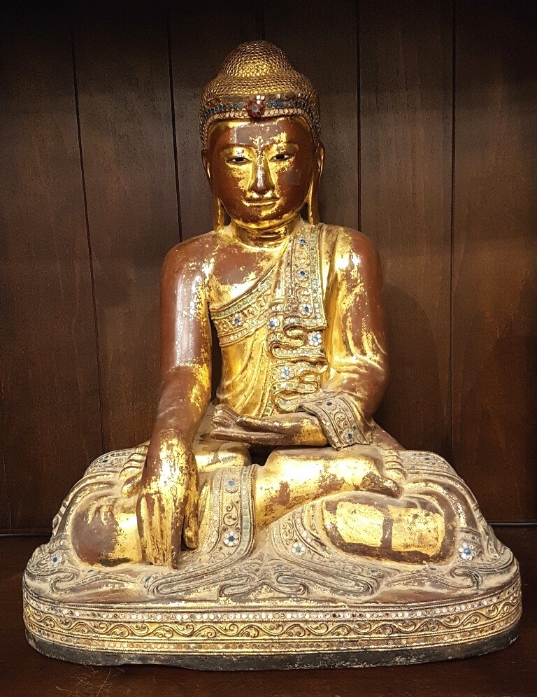 Antiker Buddha aus Burma